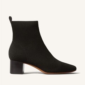 Everlane The Glove Boot Black size 8 BRAND NEW
